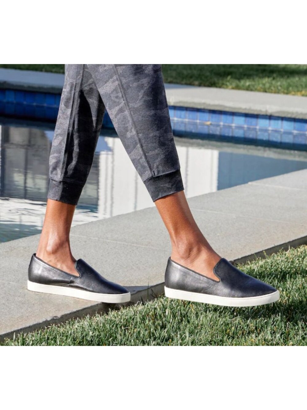 Birdies The Swift Slip-On Sneaker Smooth Black Leather Sneakers Casual 9